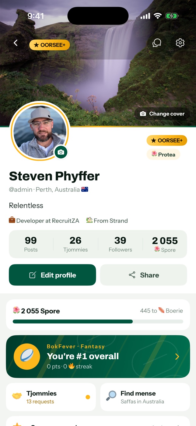 An Oorsee member profile with cover photo, Oorsee+ gold ring, rank and Spore points